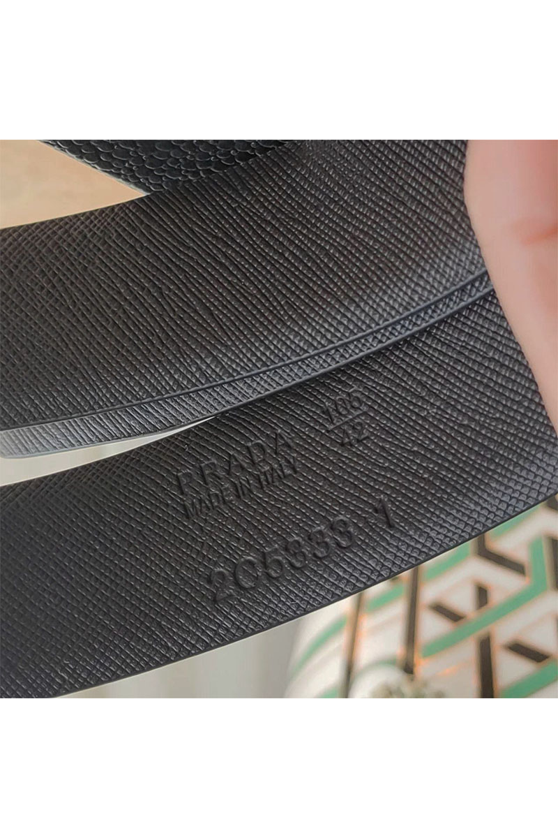 Prada Двусторонний кожаный ремень (ширина 4 см, длина 100 / 105 см)