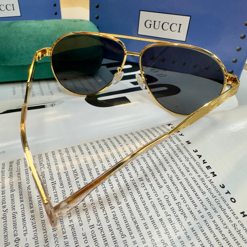 Gucci Солнцезащитные очки GG Monogram