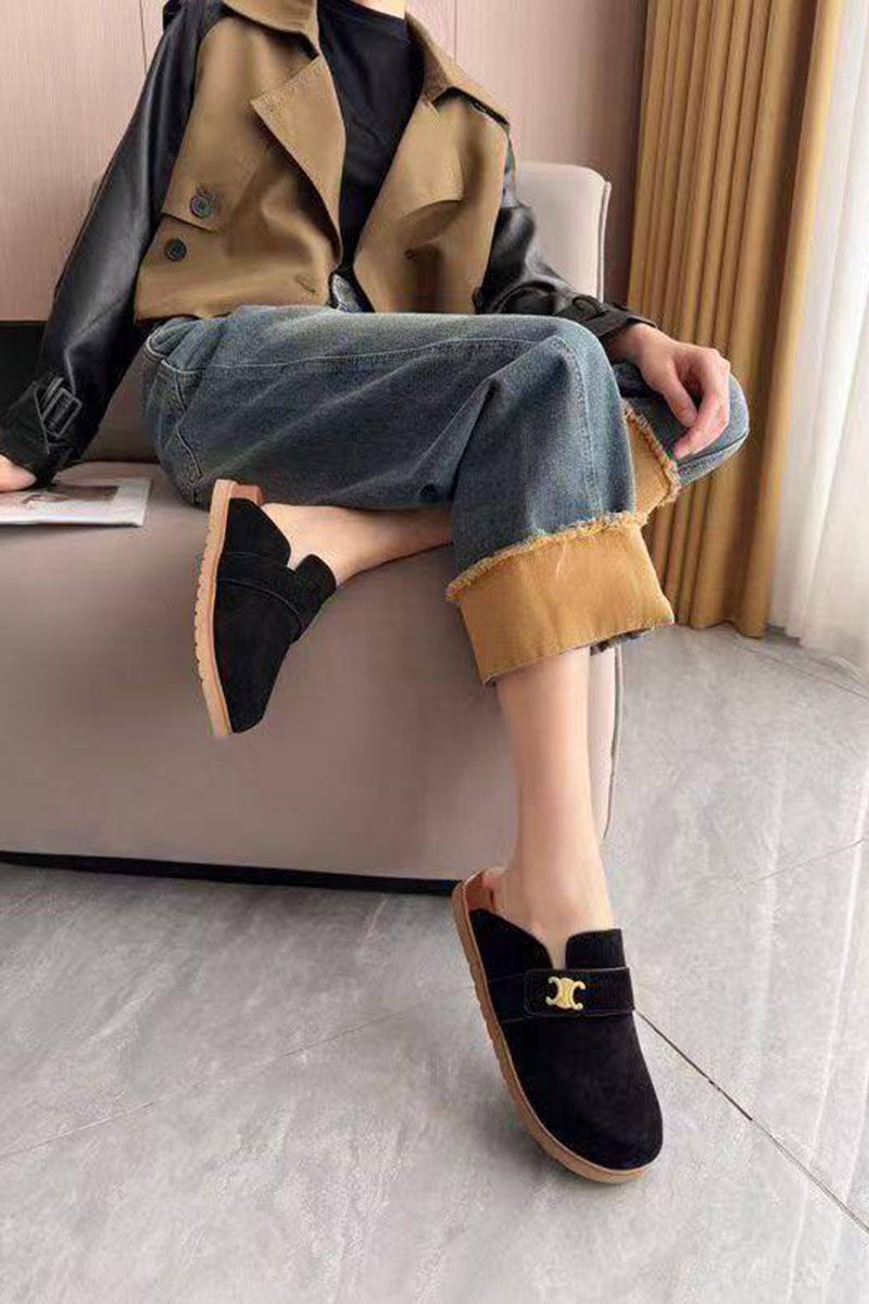 Celine Женские замшевые мюли 