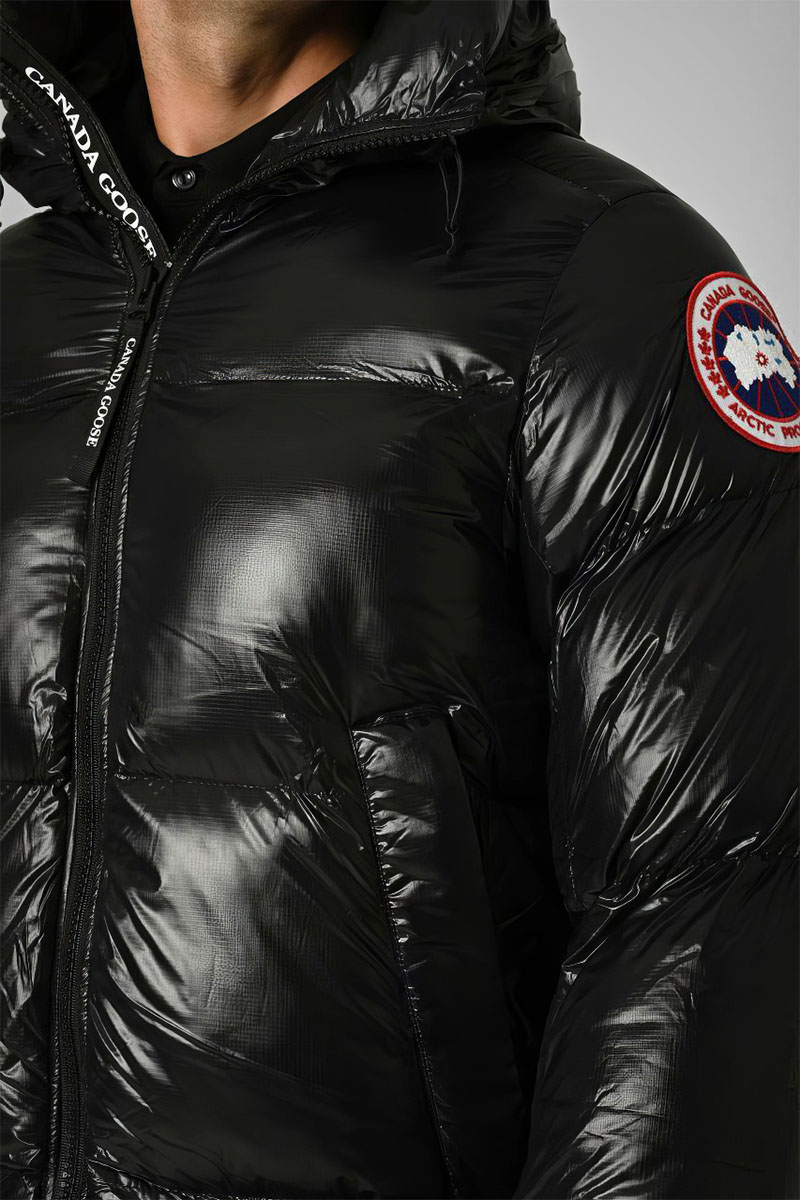 Canada Goose Мужской чёрный пуховик logo-patch