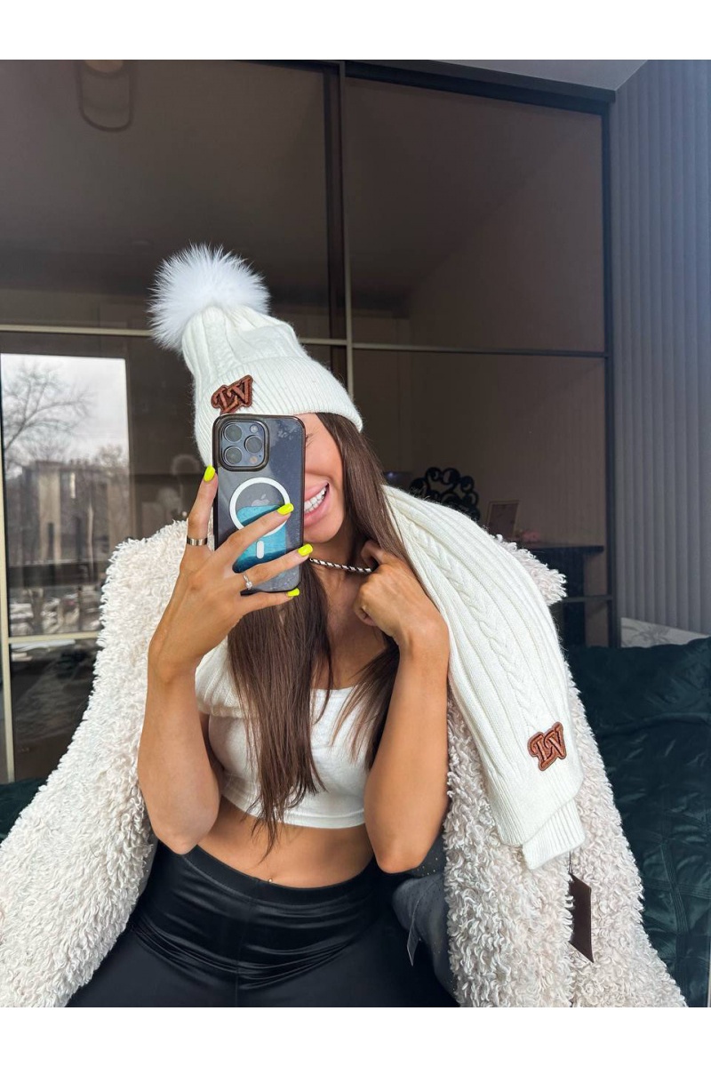 Lоuis Vuittоn Комплект из шапки и шарфа белого цвета 