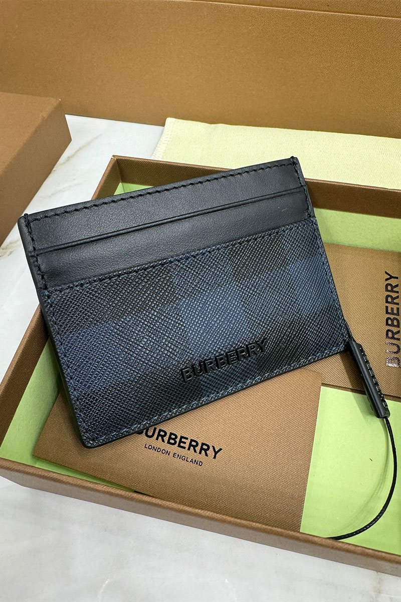 Burberry Кожаный кардхолдер Premium 10x7 см