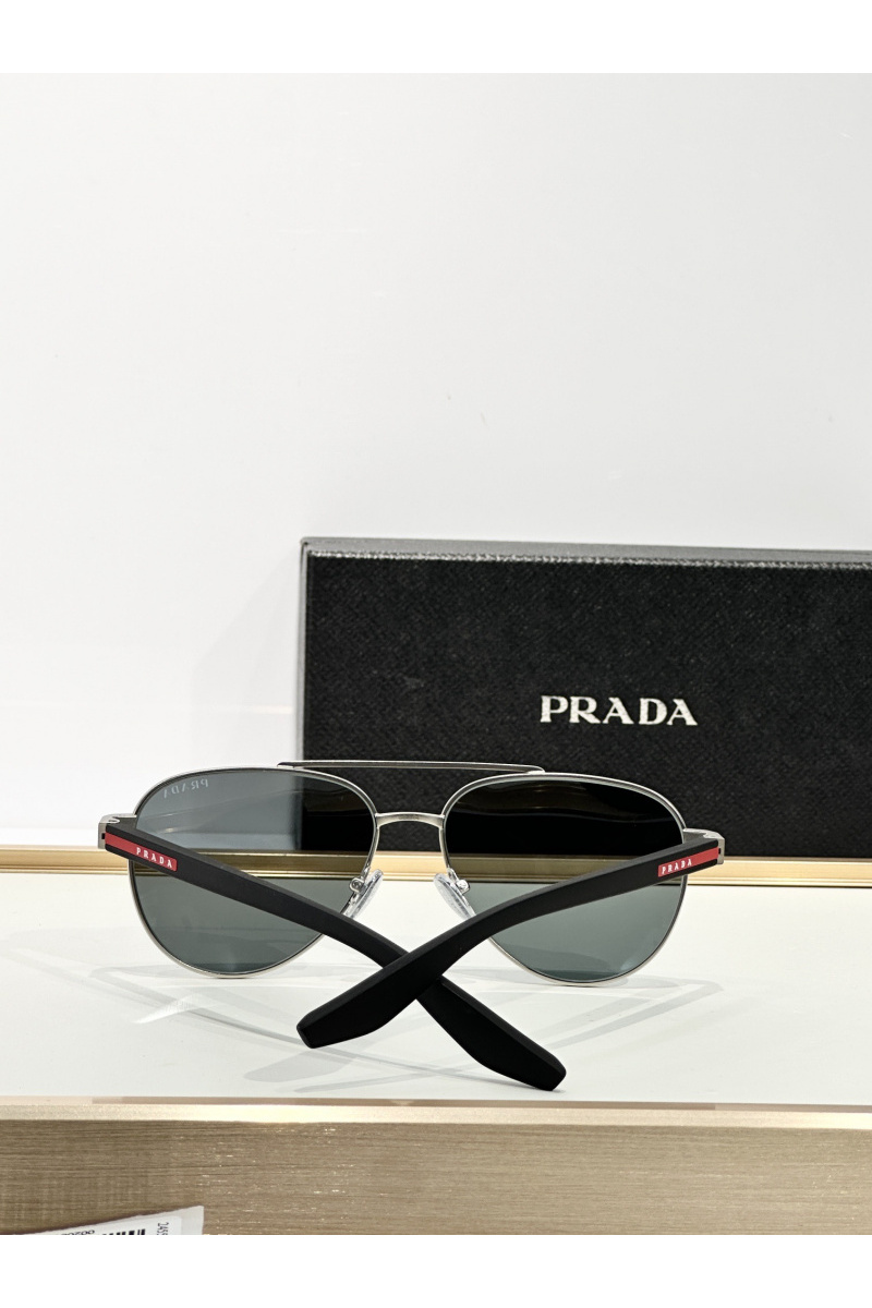 Prada Солнцезащитные очки Linea Rossa