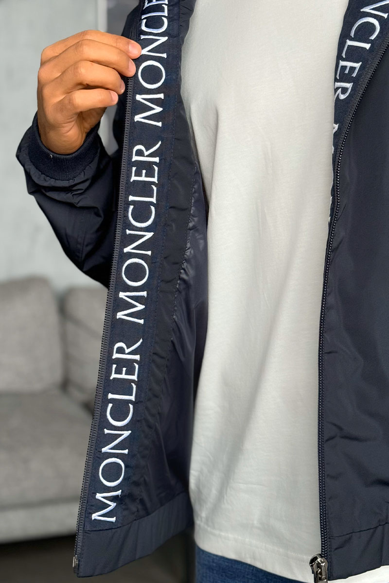 Moncler Мужская ветровка тёмно-синего цвета