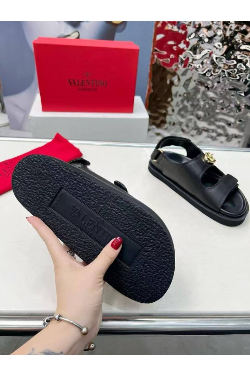 Valentino Женские кожаные сандалии Rockstud
