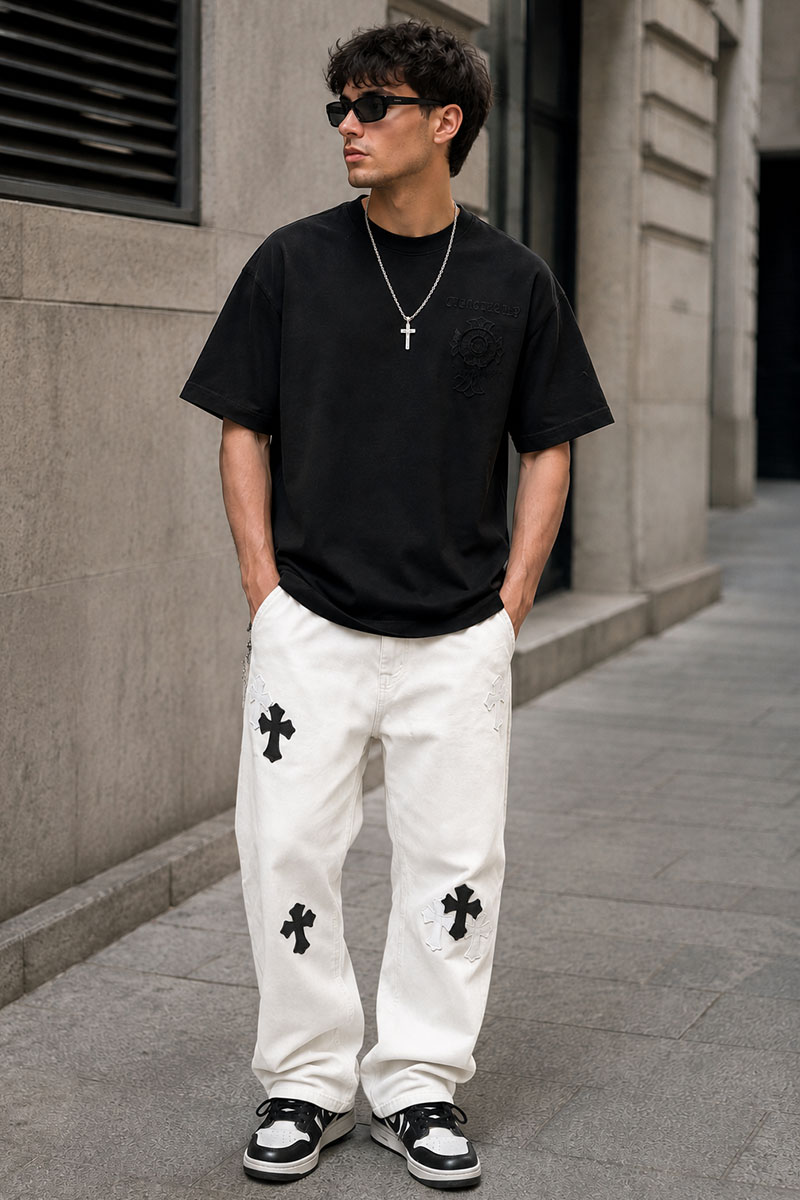 Designer Clothing Чёрная оверсайз футболка Gothic logo 