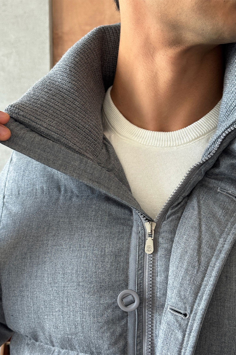 Designer Мужской пуховик серого цвета 