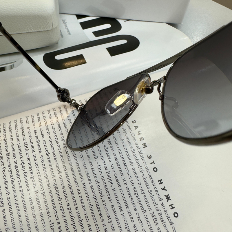 Versace Солнцезащитные очки Aviator - Black