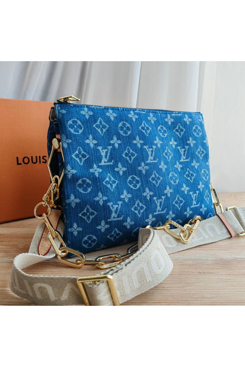 Lоuis Vuittоn Джинсовая сумка Coussin PM Monogram 27x20 см