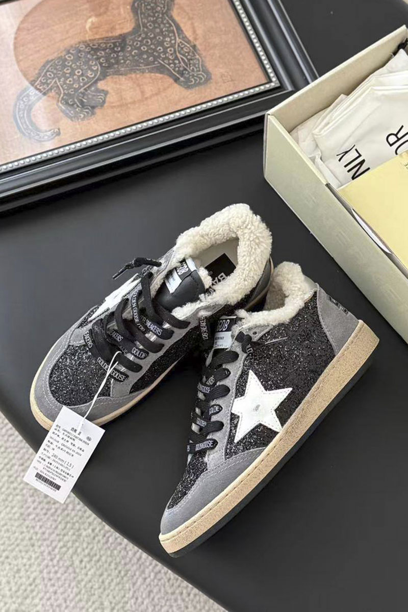 Designer Clothing Женские кроссовки с мехом Golden Goose