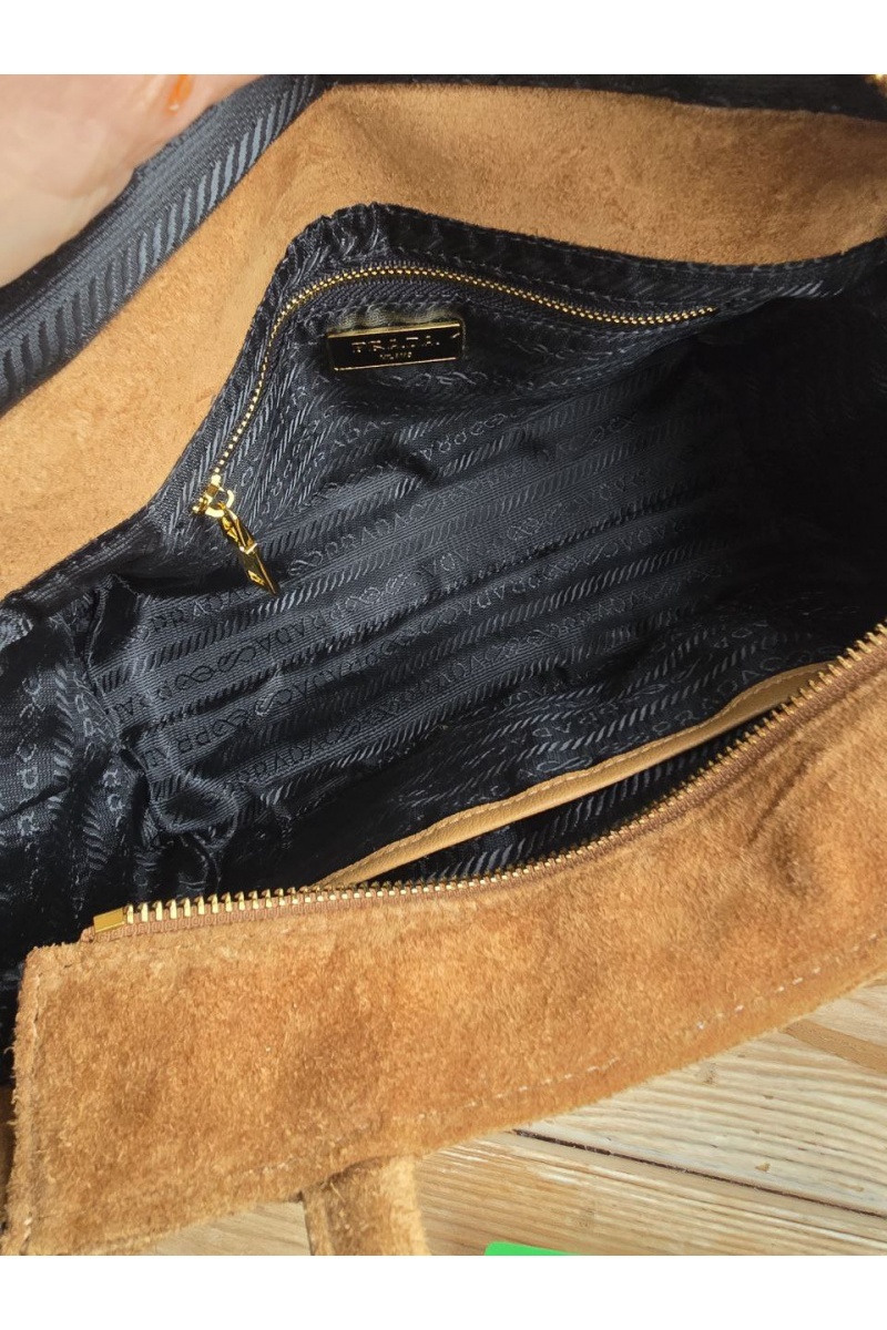 Prada Замшевая сумка 30x16 см