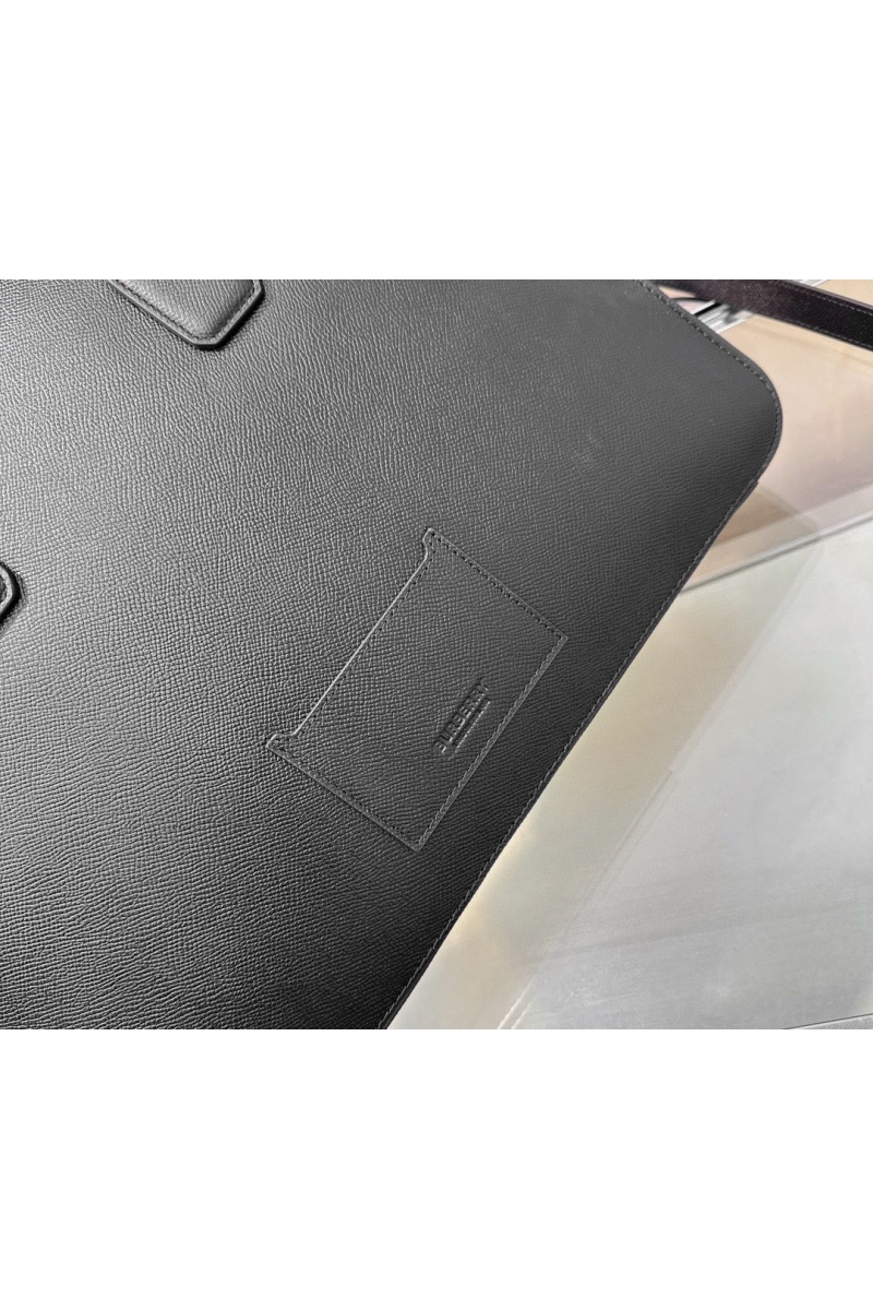 Burberry Кожаная сумка Аinsworth Premium 27x5x37 см 