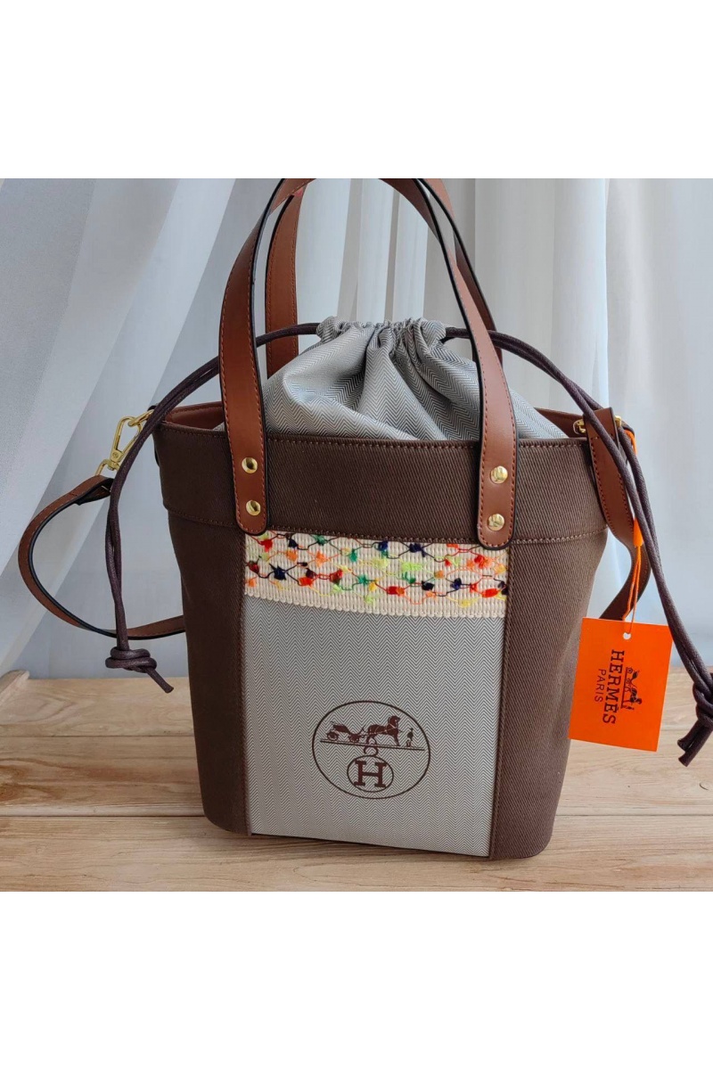 Hermes Кожаная сумка 27x23 см