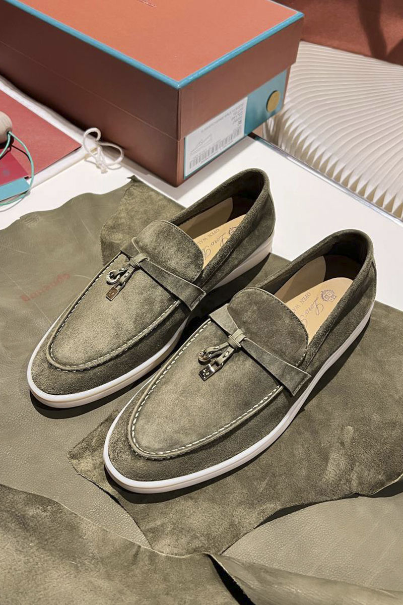 Loro Piana Женские замшевые лоферы Summer Charms Walk premium