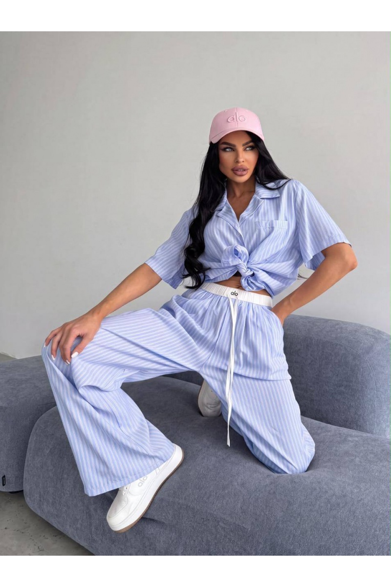 Designer Clothing Женский костюм синего цвета Alo premium