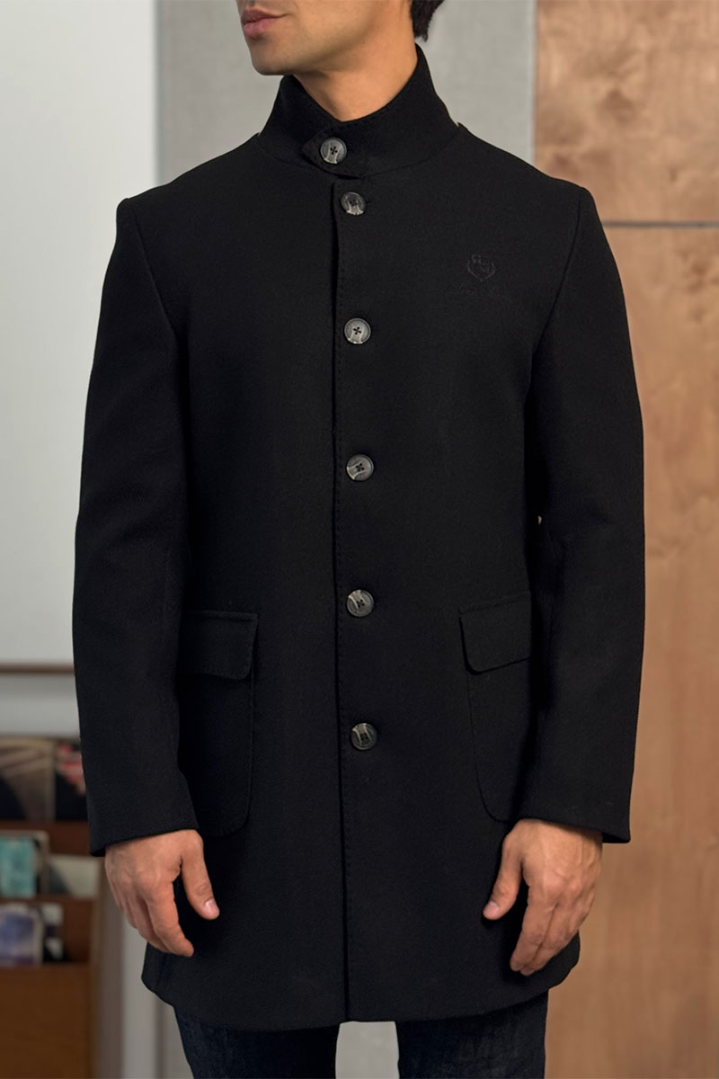 Loro Piana Мужское пальто чёрного цвета