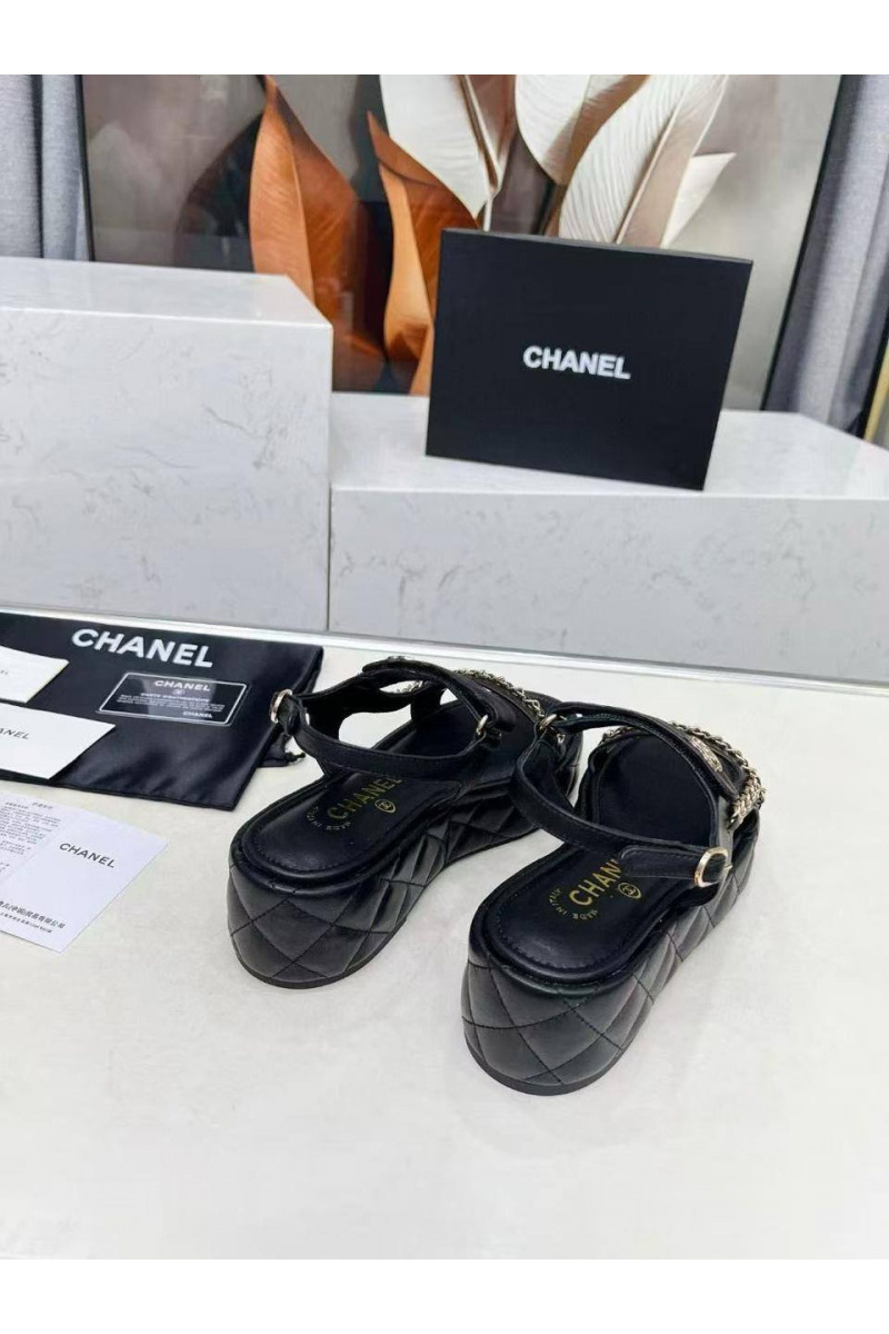 Chаnеl Женские кожаные сандалии чёрного цвета 