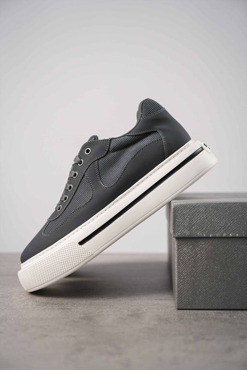 Prada Комбинированные кроссовки logo-stripe - Grey
