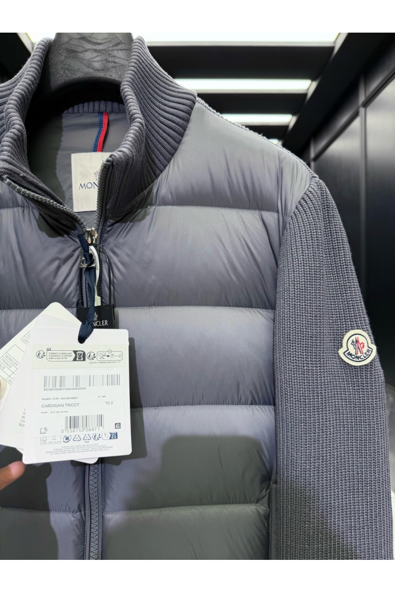 Moncler Куртка с вязаными рукавами серого цвета 