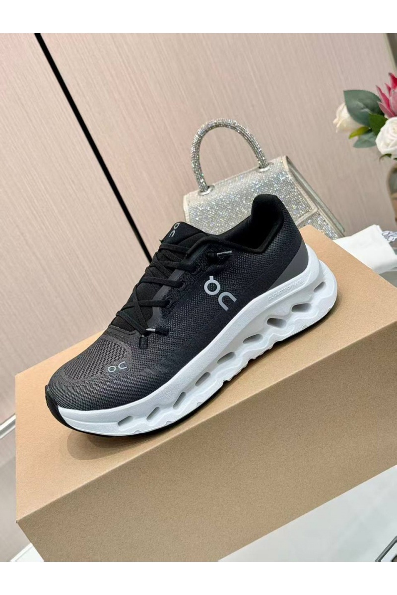 Designer Clothing Женские кроссовки On Cloudtilt premium