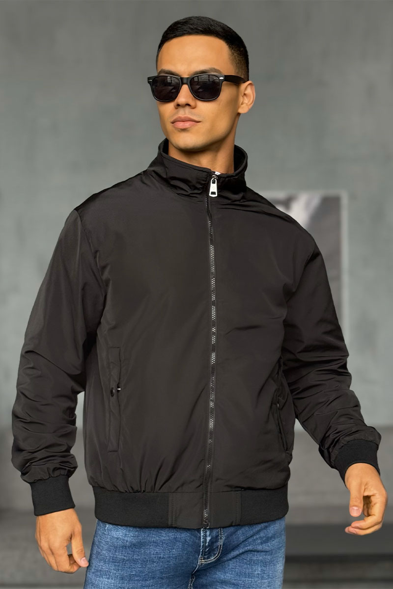 Moncler Мужская ветровка чёрного цвета logo-patch