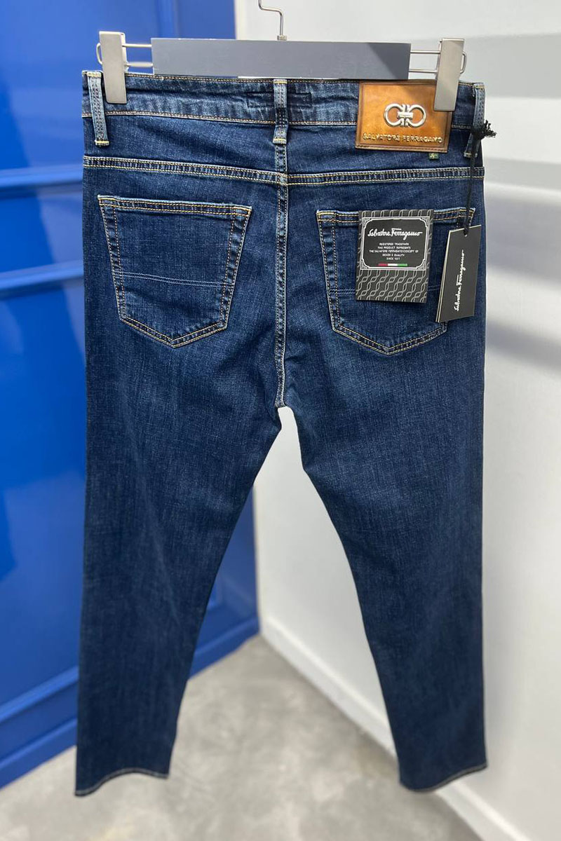 Salvatore Ferragamo Джинсы тёмно-синего цвета Batal 