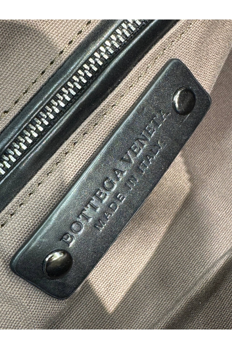 Bottega Veneta Кожаный несессер Intreccio premium 25x14x8 см