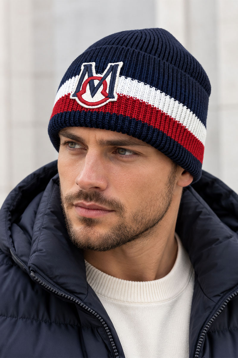Moncler Мужская брендовая шапка тёмно-синего цвета