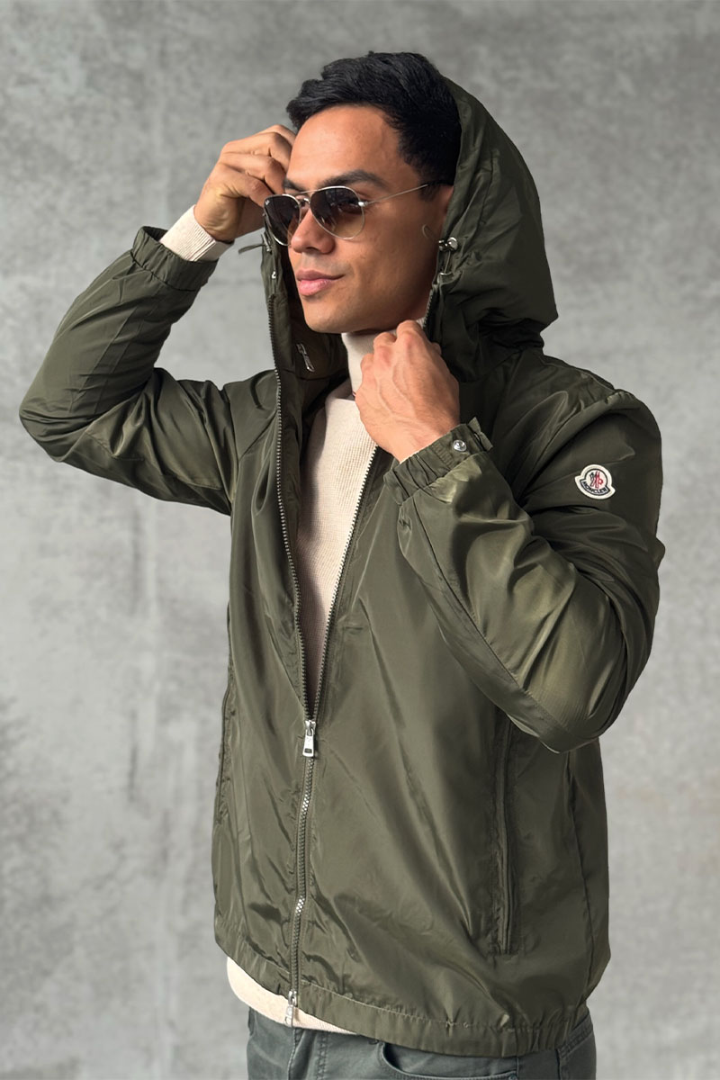 Moncler Зелёная ветровка logo-patch