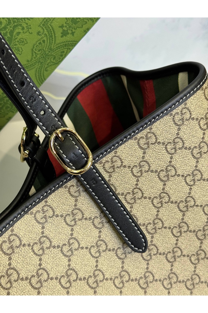 Gucci Кожаная сумка GG Emblem premium 38x25x15 см
