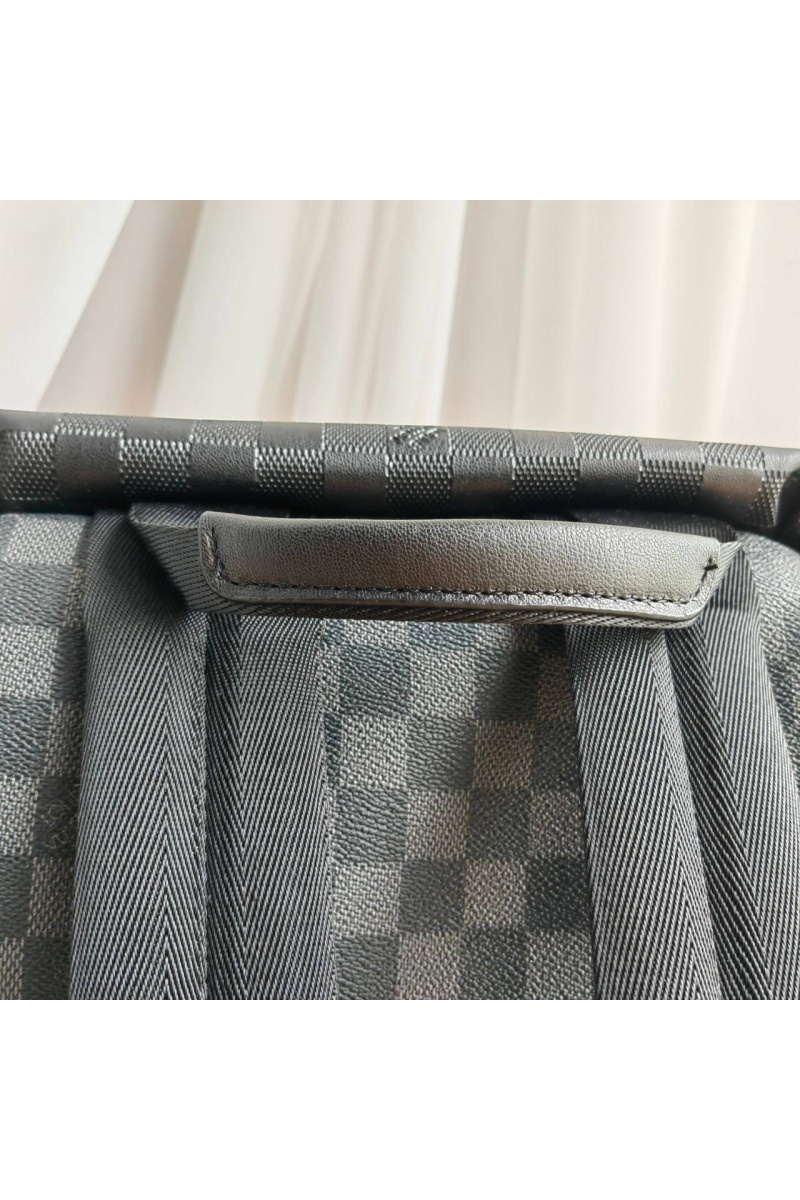 Lоuis Vuittоn Кожаный рюкзак Discovery PM 38x28 см