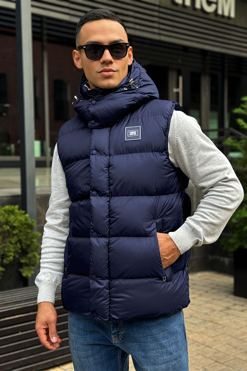 Burberry Жилет синего цвета London England logo-patch