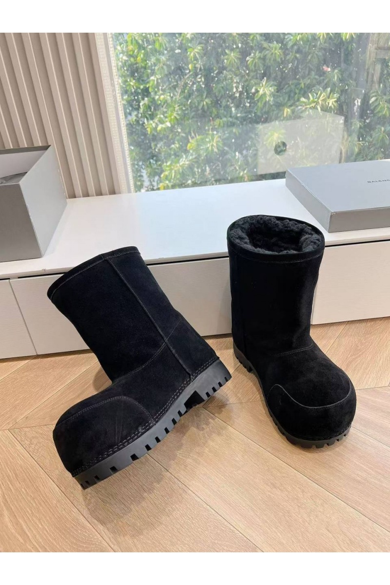 Balenciaga Женские ботинки  Premium Alaska Fur Low Boot  - Black