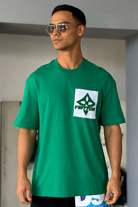 Брендовая оверсайз футболка зелёного цвета