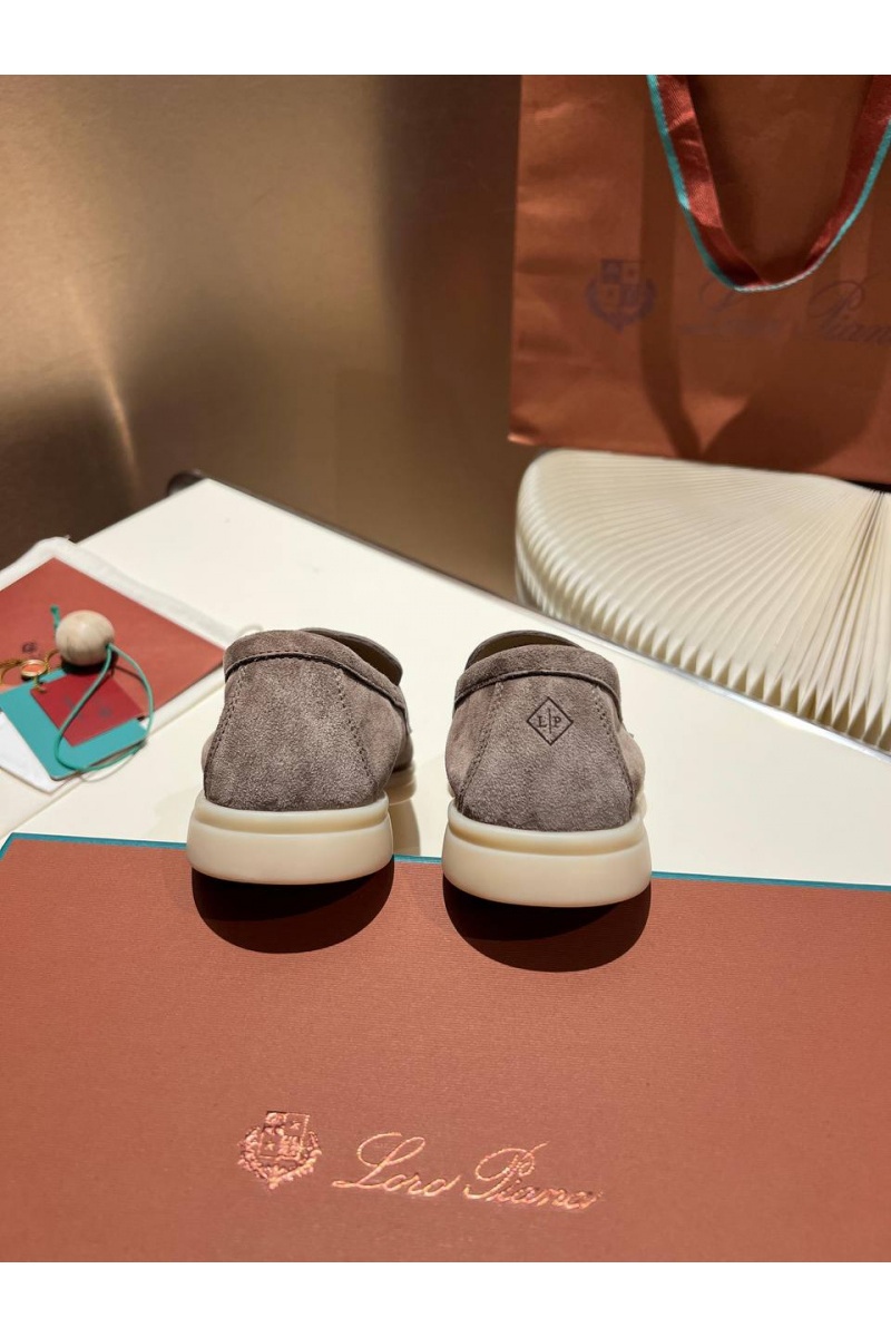 Loro Piana Женские замшевые лоферы Summer Charms Walk premium