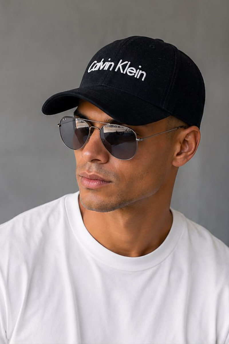 Calvin Klein Чёрная брендовая бейсболка