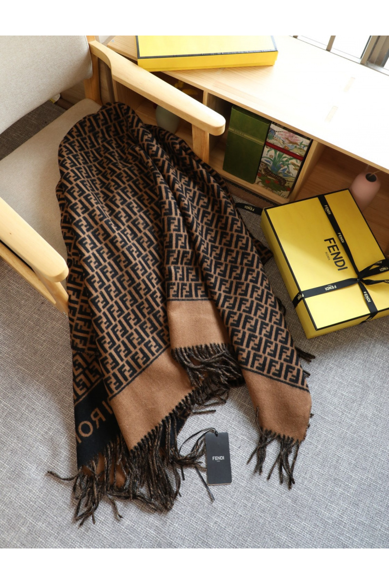 Fendi Шарф Roma premium 140x140 см