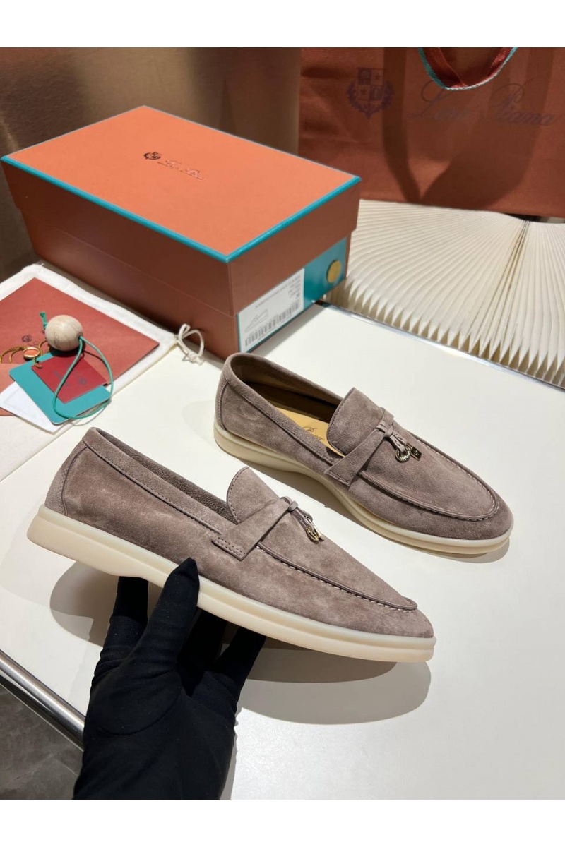 Loro Piana Женские замшевые лоферы Summer Charms Walk premium