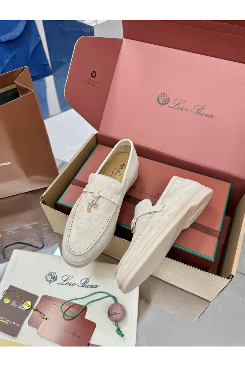 Loro Piana Женские замшевые лоферы Summer Charms Walk premium