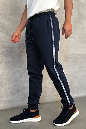 Тёмно-синие спортивные штаны 