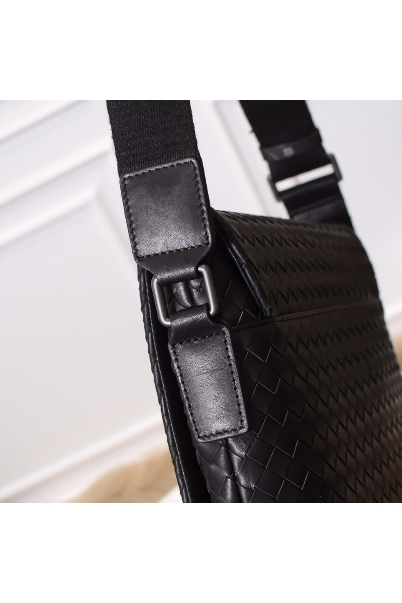 Bottega Veneta Кожаная сумка Premium 30x30x5.5 см