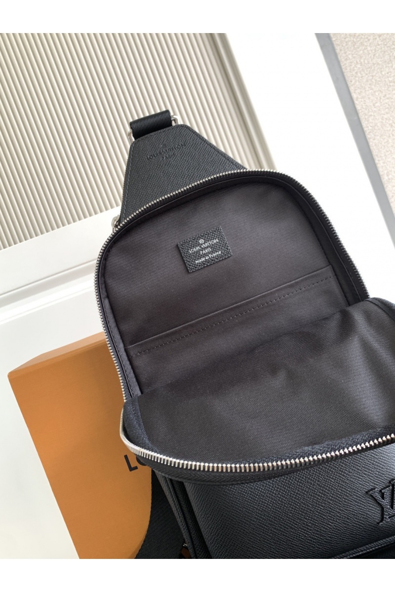 Lоuis Vuittоn Кожаная сумка Avenue Sling Premium 31x20x7 см