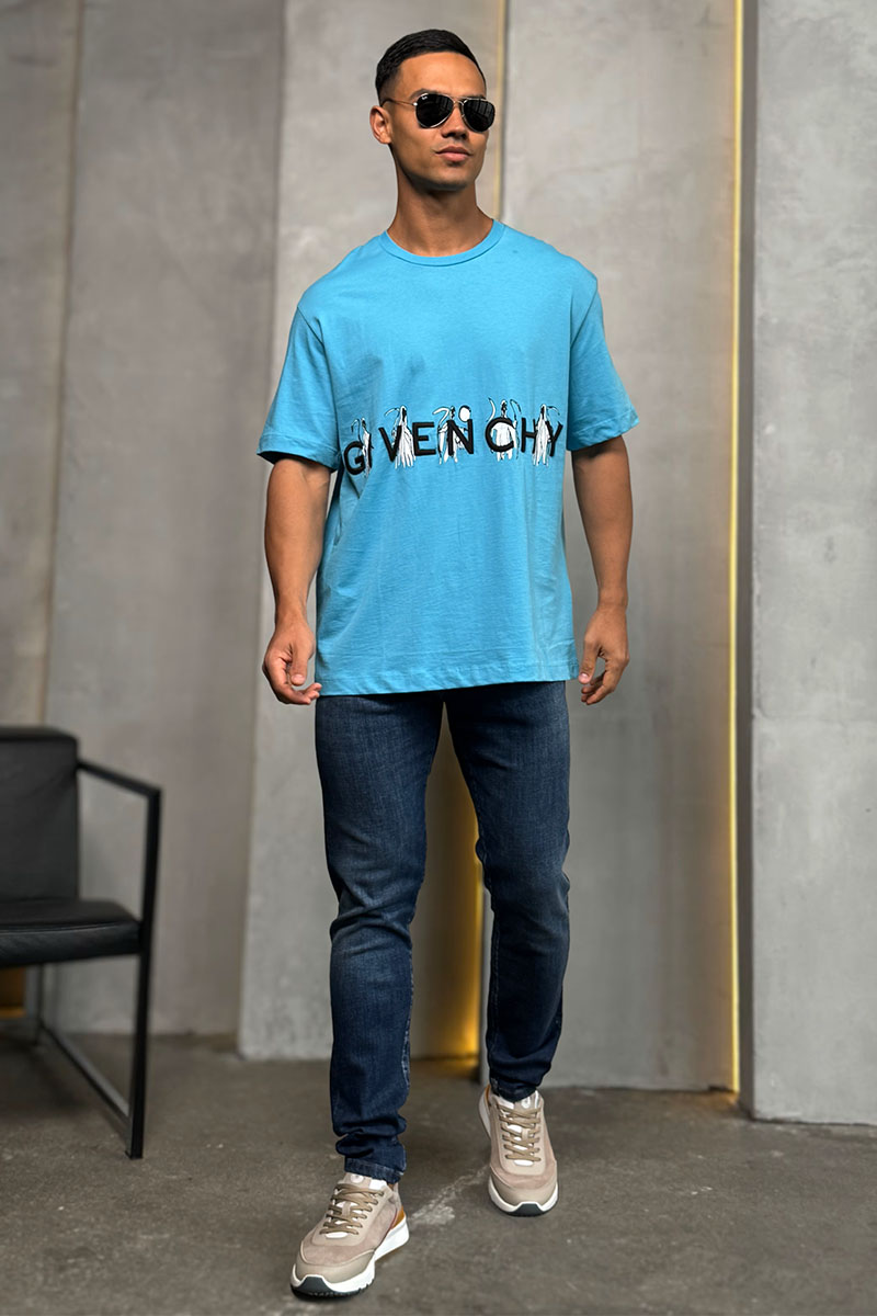 Givenchy Голубая оверсайз футболка embossed logo