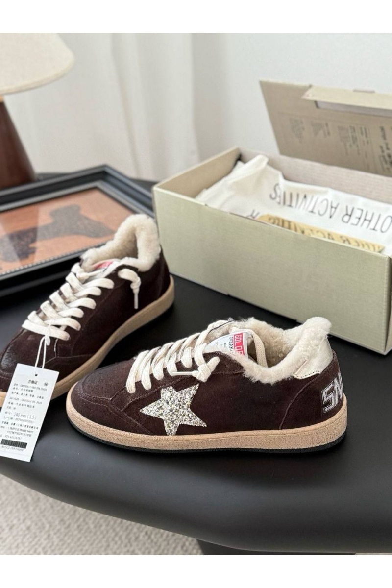 Designer Clothing Женские кроссовки с мехом Golden Goose