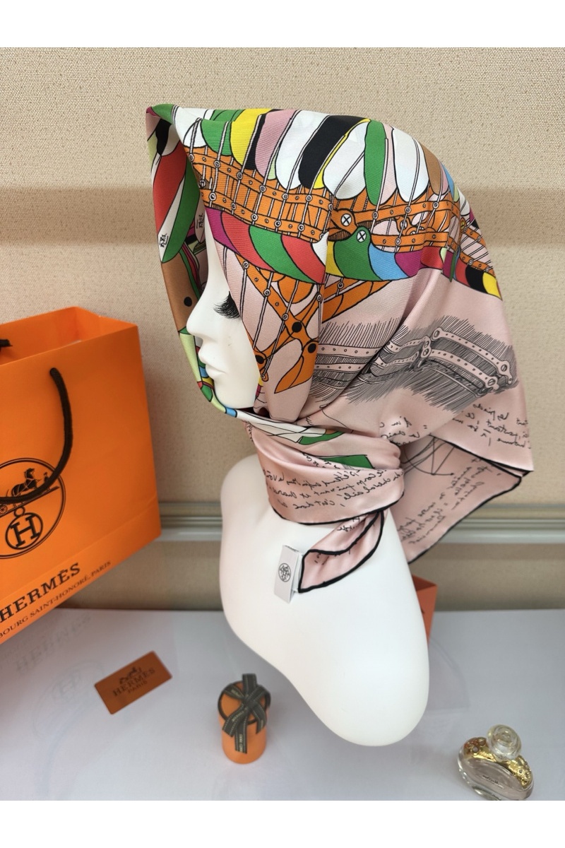Hermes Платок Harnais Le Pegase premium 87x88 см