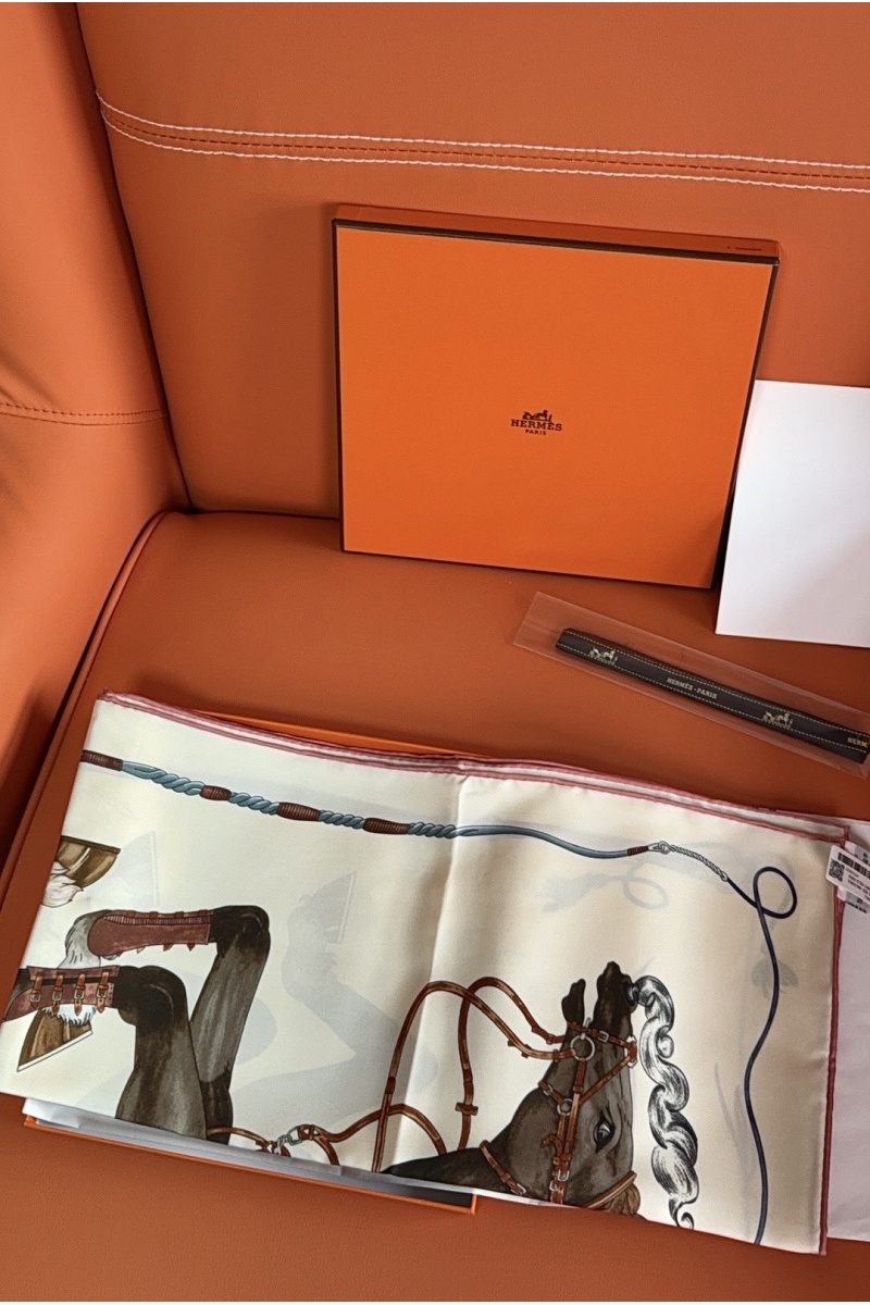 Hermes Платок Grand Galop premium 88x88 см