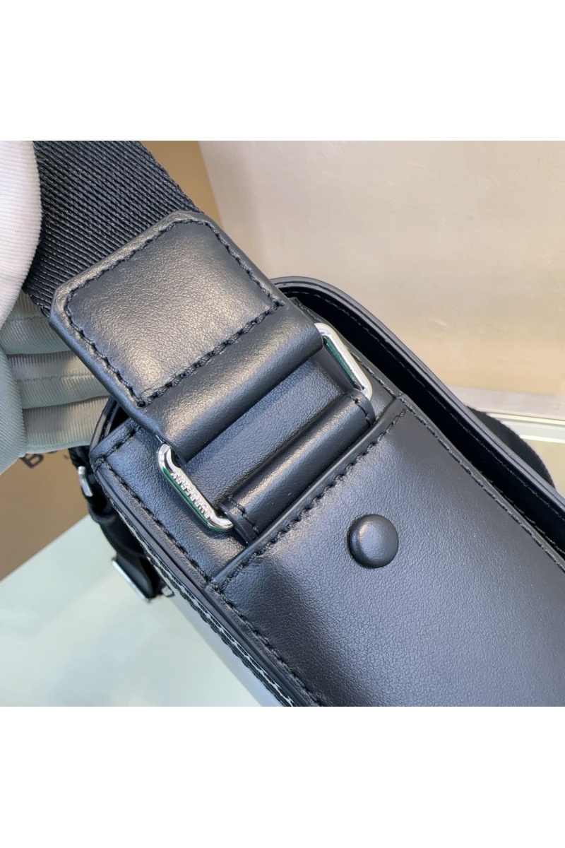 Burberry Кожаная сумка Alfred Premium 25.5x21.5x6.5 см