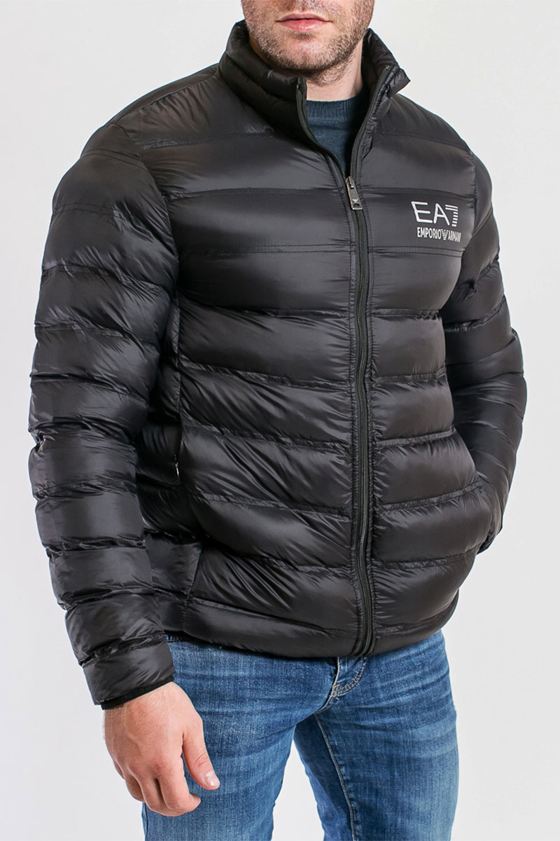 Emporio Armani EA7 Мужская куртка чёрного цвета