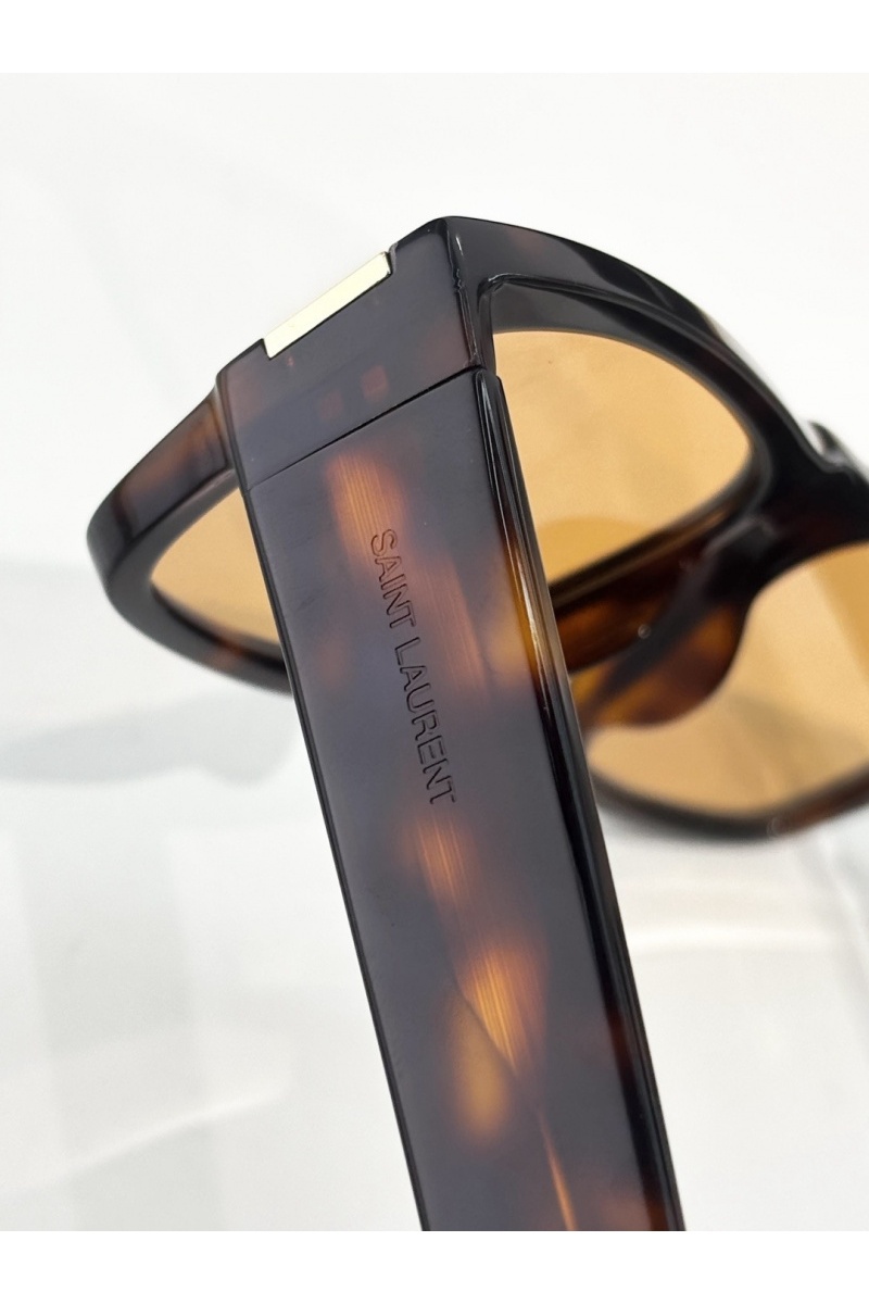 Yves Saint Laurent Солнцезащитные очки 
