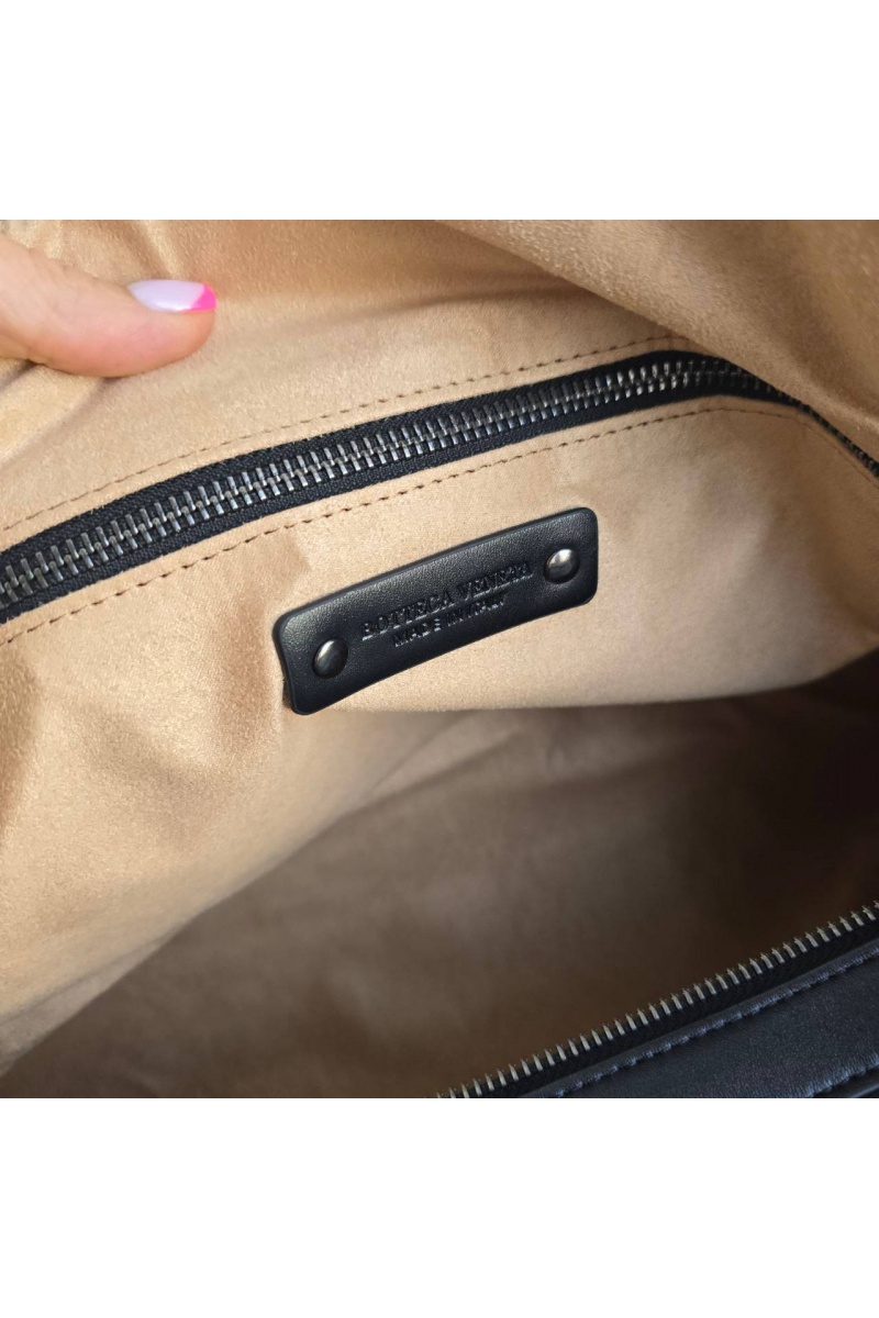 Bottega Veneta Кожаная дорожная сумка Intrecciato Duffle 50x20 см